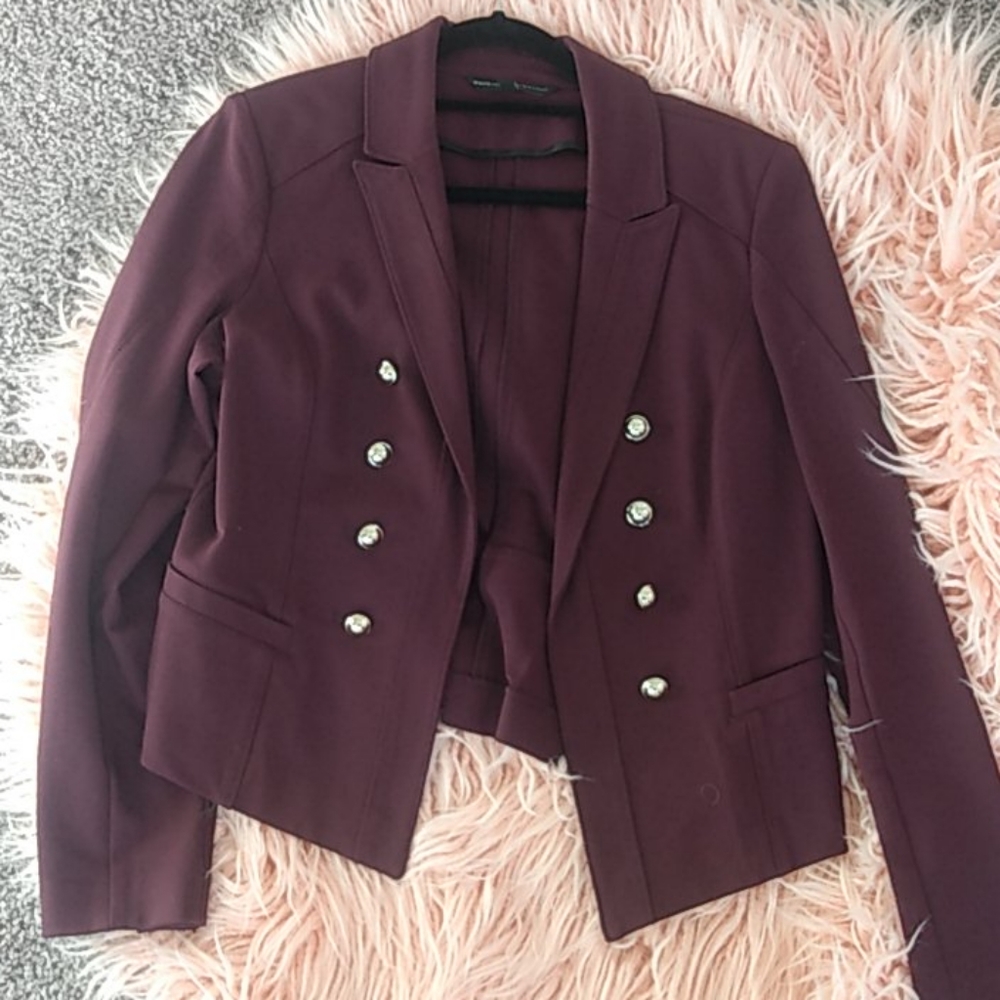 White house Black market blazer